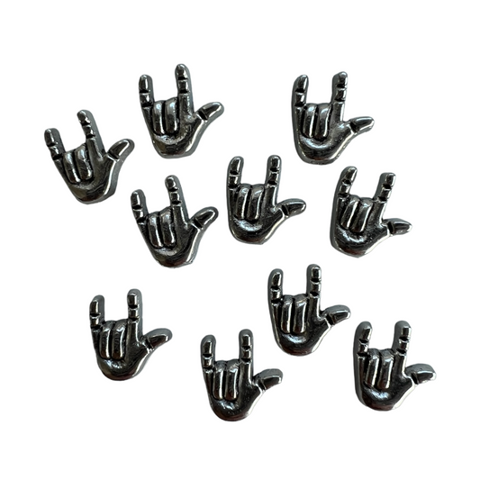 Craft — Sign Language Pendant ‘I love you’  SPIRIT SPARKPLUGS