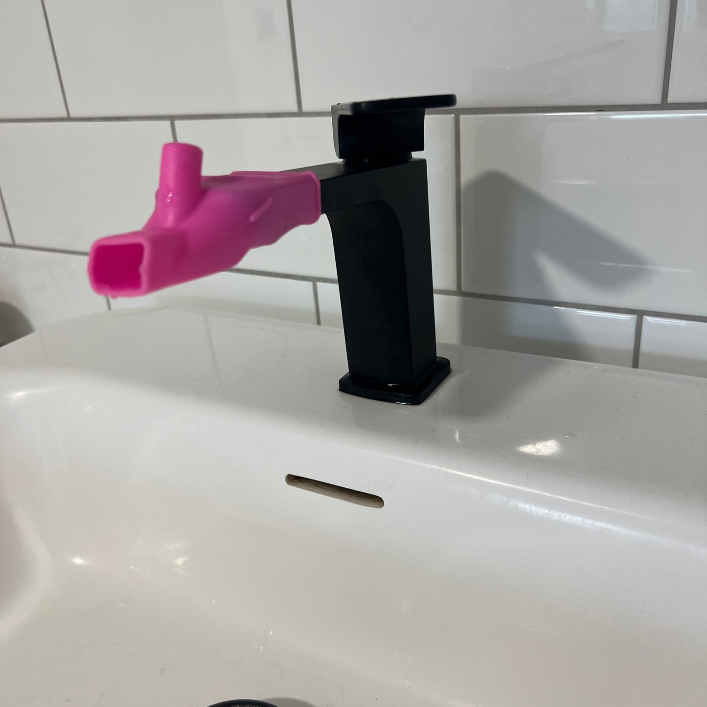 Bathroom Tap Water Extender — Silicone