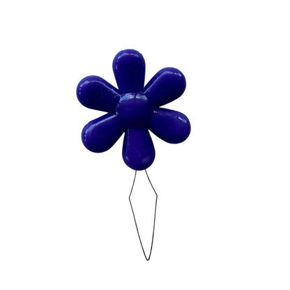 Needle Threader — Flower